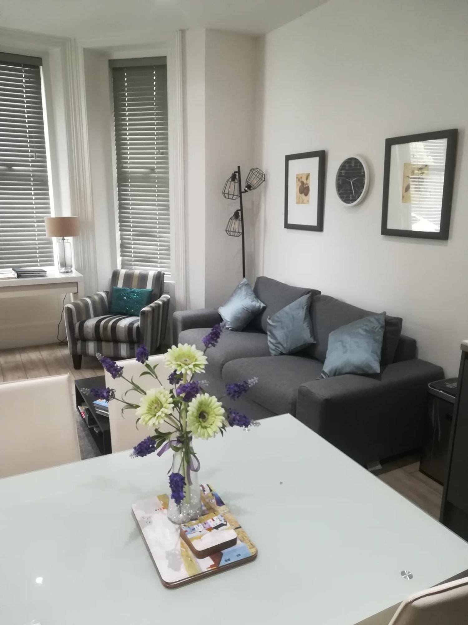 Stylish Apartment In Victorian Conversion Free Parking & Private Patio Close To Beach Town Centre & Bic Bournemouth Zewnętrze zdjęcie