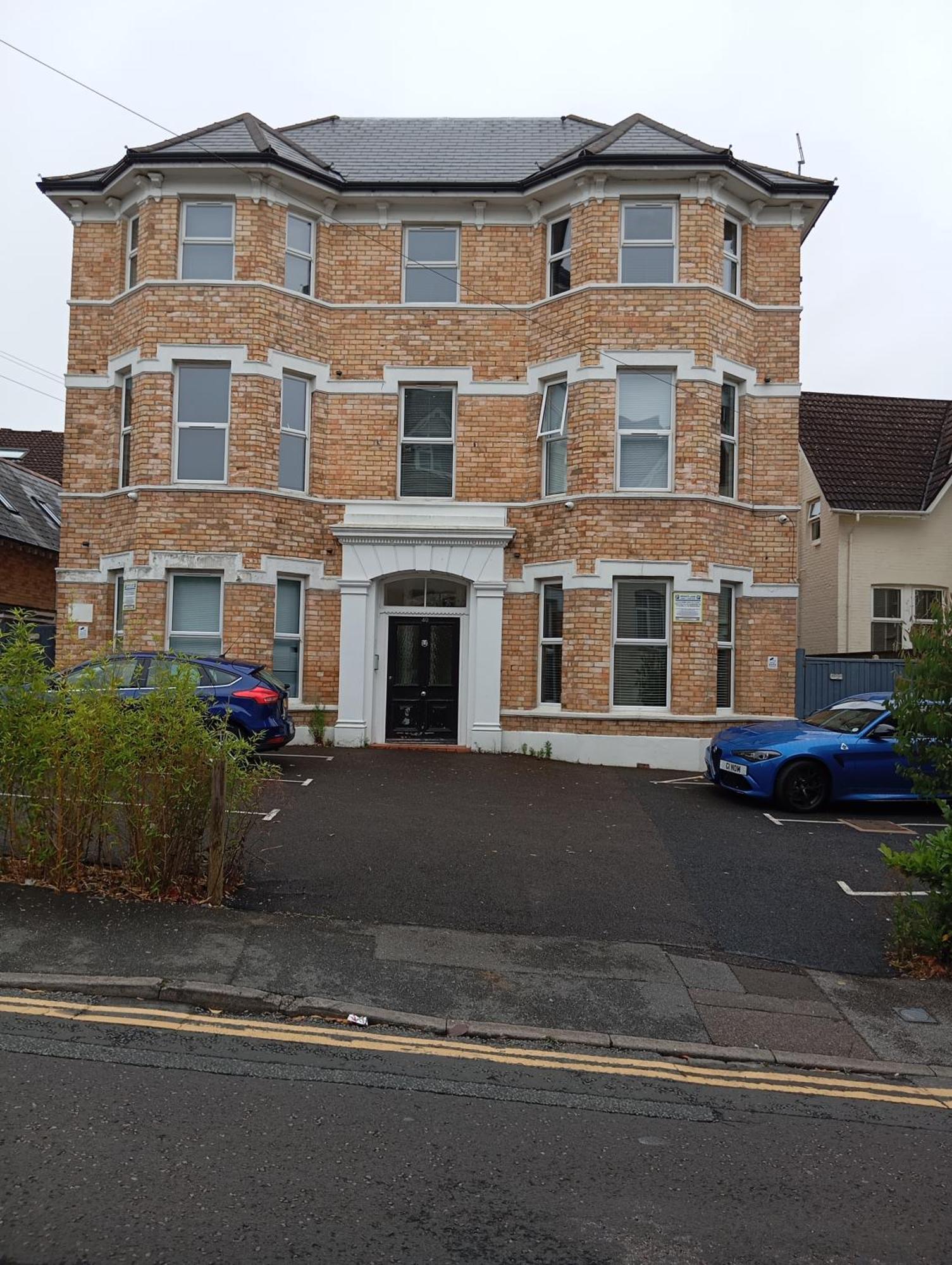 Stylish Apartment In Victorian Conversion Free Parking & Private Patio Close To Beach Town Centre & Bic Bournemouth Zewnętrze zdjęcie
