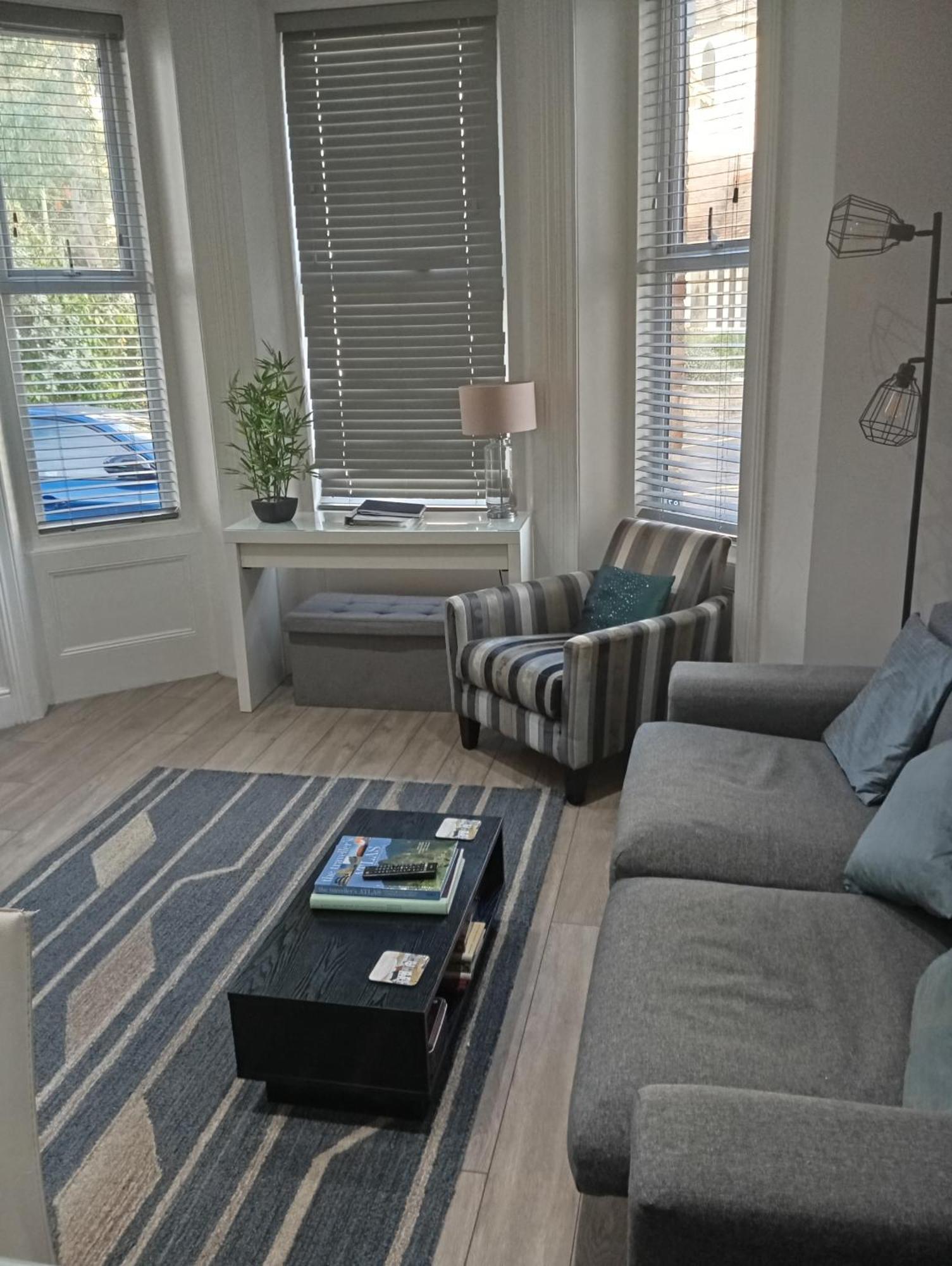 Stylish Apartment In Victorian Conversion Free Parking & Private Patio Close To Beach Town Centre & Bic Bournemouth Zewnętrze zdjęcie