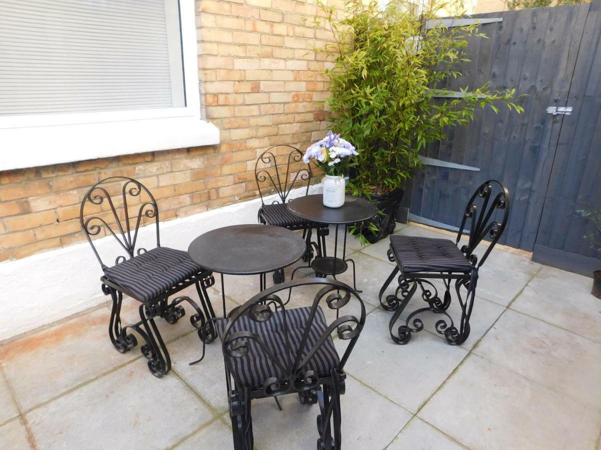 Stylish Apartment In Victorian Conversion Free Parking & Private Patio Close To Beach Town Centre & Bic Bournemouth Zewnętrze zdjęcie